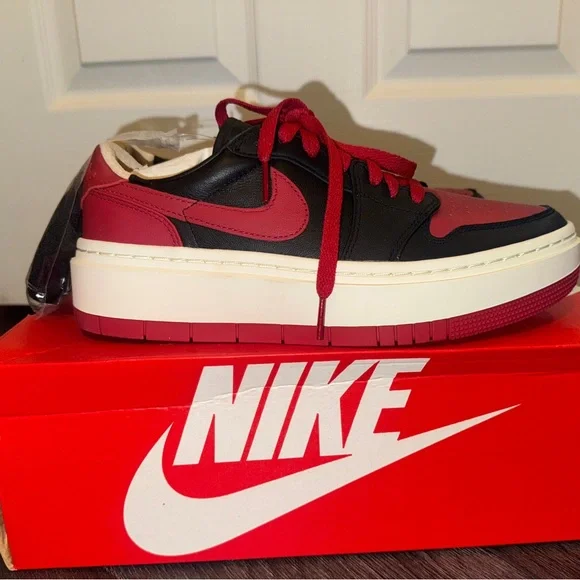 NEW IN BOX Nike Women’s Black & Red Dunk Low Top Sneakers - Picture 4 of 9